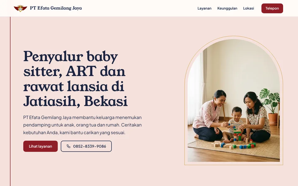 Tampilan halaman Premium: judul besar, foto lengkung ibu dan anak, menu di atas